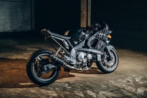 Kawasaki ZZR600 by Cool Kid Customs