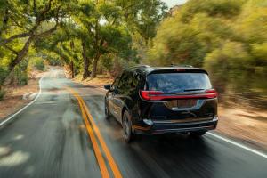 Chrysler Pacifica Limited S Appearance Package AWD 2020 года