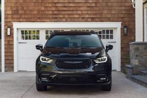 Chrysler Pacifica Limited S Appearance Package AWD 2020 года
