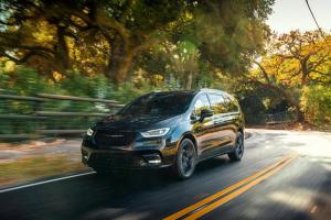 Chrysler Pacifica Limited S Appearance Package AWD 2020 года