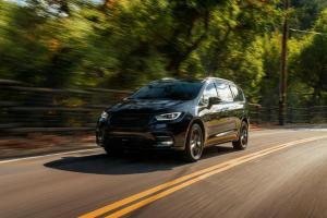 Chrysler Pacifica Limited S Appearance Package AWD 2020 года