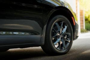 Chrysler Pacifica Limited S Appearance Package AWD 2020 года