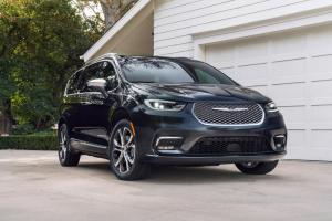 Chrysler Pacifica Pinnacle AWD 2020 года