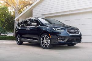 Chrysler Pacifica Pinnacle AWD 2020 года
