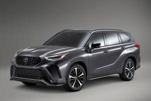 Toyota Highlander обновили до неузнаваемости
