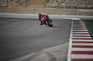 Ducati Superleggera V4 2020 года
