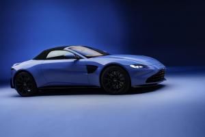 Aston Martin Vantage Roadster 2020 года