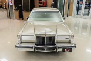 Lincoln Continental Mark VI Sedan 1980 года