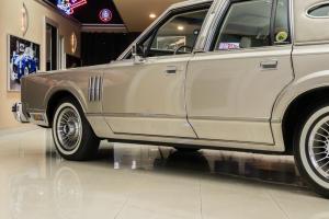 Lincoln Continental Mark VI Sedan 1980 года