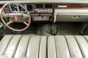 Lincoln Continental Mark VI Sedan 1980 года