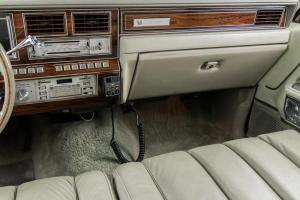 Lincoln Continental Mark VI Sedan 1980 года