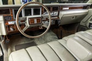 Lincoln Continental Mark VI Sedan 1980 года