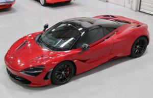 Великолепный и грозный красный McLaren 720S 2018 года ищет хозяина