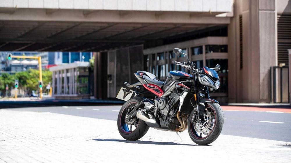 Показан новый бюджетный Triumph Street Triple R 2020 года