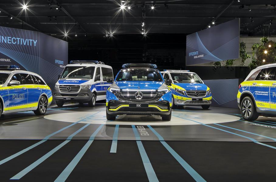 Новинки для полицейского парка от Mercedes-Benz