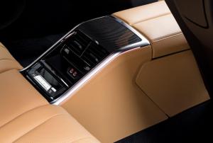BMW M8 Competition Gran Coupe в цвете Brands Hatch Grey