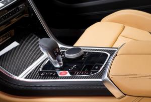 BMW M8 Competition Gran Coupe в цвете Brands Hatch Grey