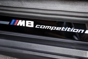 BMW M8 Competition Gran Coupe в цвете Brands Hatch Grey