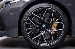 BMW M8 Competition Gran Coupe в цвете Brands Hatch Grey