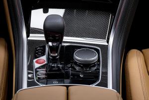 BMW M8 Competition Gran Coupe в цвете Brands Hatch Grey
