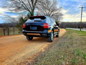 2010 года Porsche Cayenne S Transsyberia