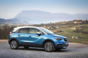 Opel Crossland X Turbo 2017 года