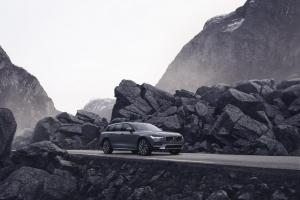 Volvo V90 B6 Cross Country 2020 года