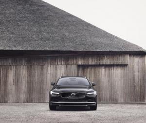 Volvo S90 T8 AWD Recharge Inscription 2020 года