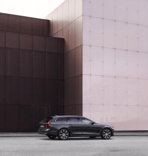 Volvo V90 T8 AWD Recharge Inscription 2020 года