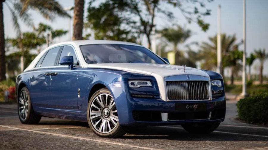 Rolls-Royce представило одиночное издание в исполнении исламского искусства