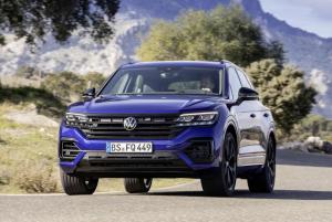 Volkswagen Touareg в гибридной версии уже близко