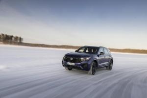 Volkswagen Touareg R 2020 года