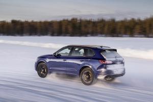 Volkswagen Touareg R 2020 года