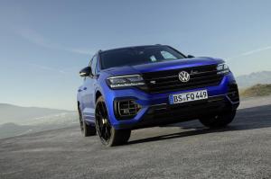 Volkswagen Touareg R 2020 года