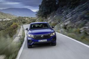 Volkswagen Touareg R 2020 года