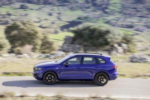 Volkswagen Touareg R 2020 года