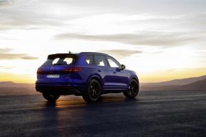 Volkswagen Touareg R 2020 года