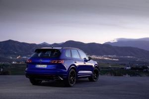 Volkswagen Touareg R 2020 года