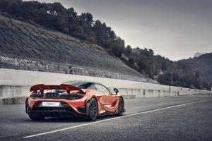 McLaren 765LT 2020 года