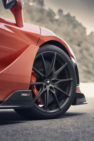 McLaren 765LT 2020 года