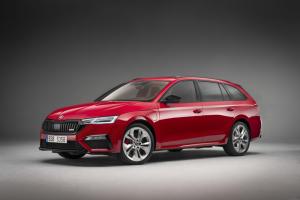 Skoda Octavia RS iV Combi 2020 года