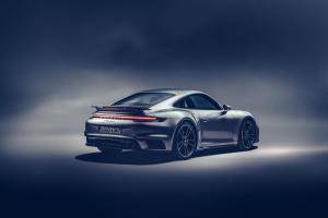 Porsche 911 Turbo S 2020 года
