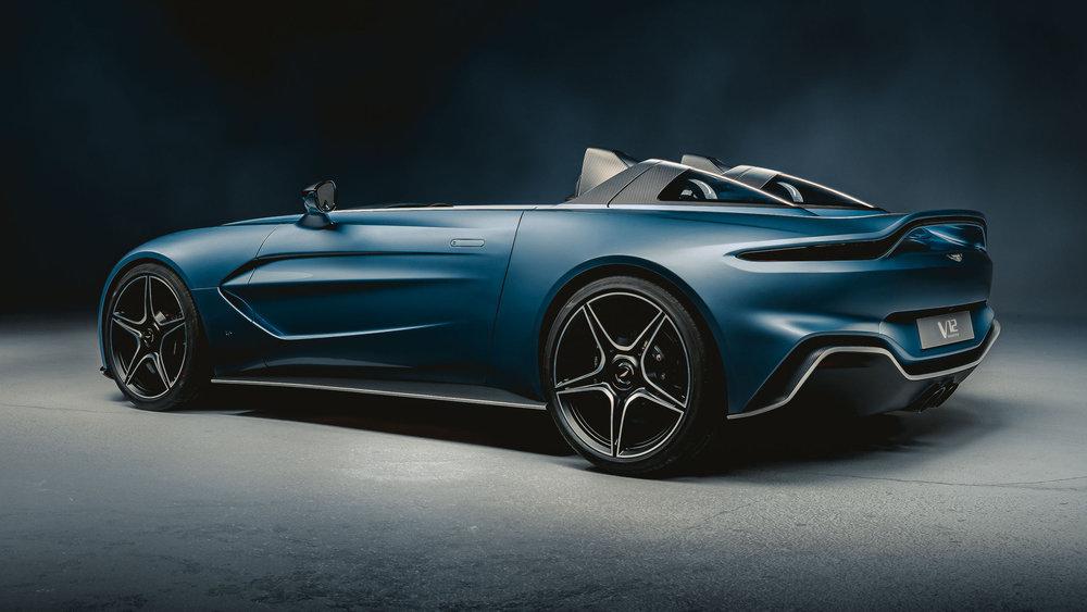 Aston Martin V12 Speedster 2020 года