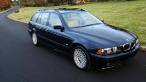 BMW 540i Touring 2001 года