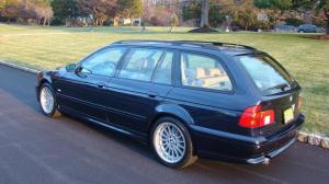BMW 540i Touring 2001 года