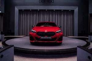 BMW M235i Gran Coupe: красный, быстрый, спортивный