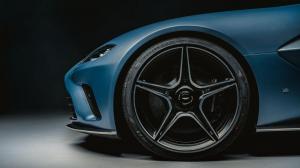 Aston Martin V12 Speedster 2020 года