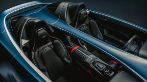 Aston Martin V12 Speedster 2020 года