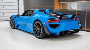 Porsche 918 Spyder Weissach Package 2015 года, Mecum