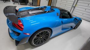 Porsche 918 Spyder Weissach Package 2015 года, Mecum